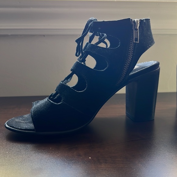 Steve Madden suede heeled sandal - Picture 2 of 3